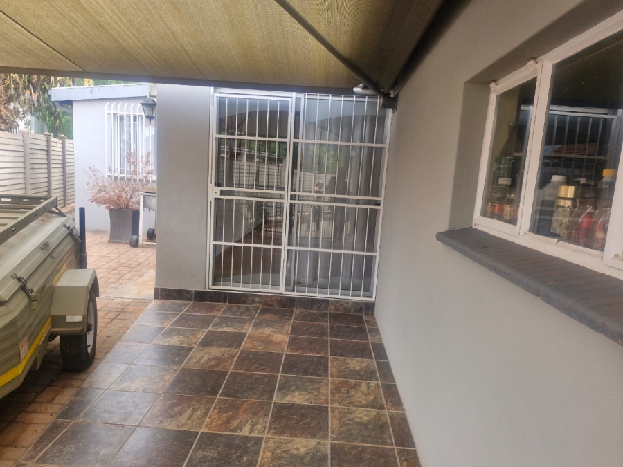 To Let 2 Bedroom Property for Rent in Oosterville Northern Cape